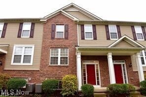 Building Photo - 319 Blair Dr