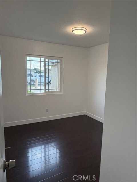 Foto del edificio - 8961 Emerald Ave