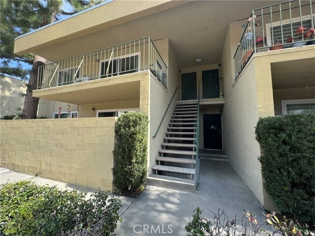 Building Photo - 11138 Aqua Vista St