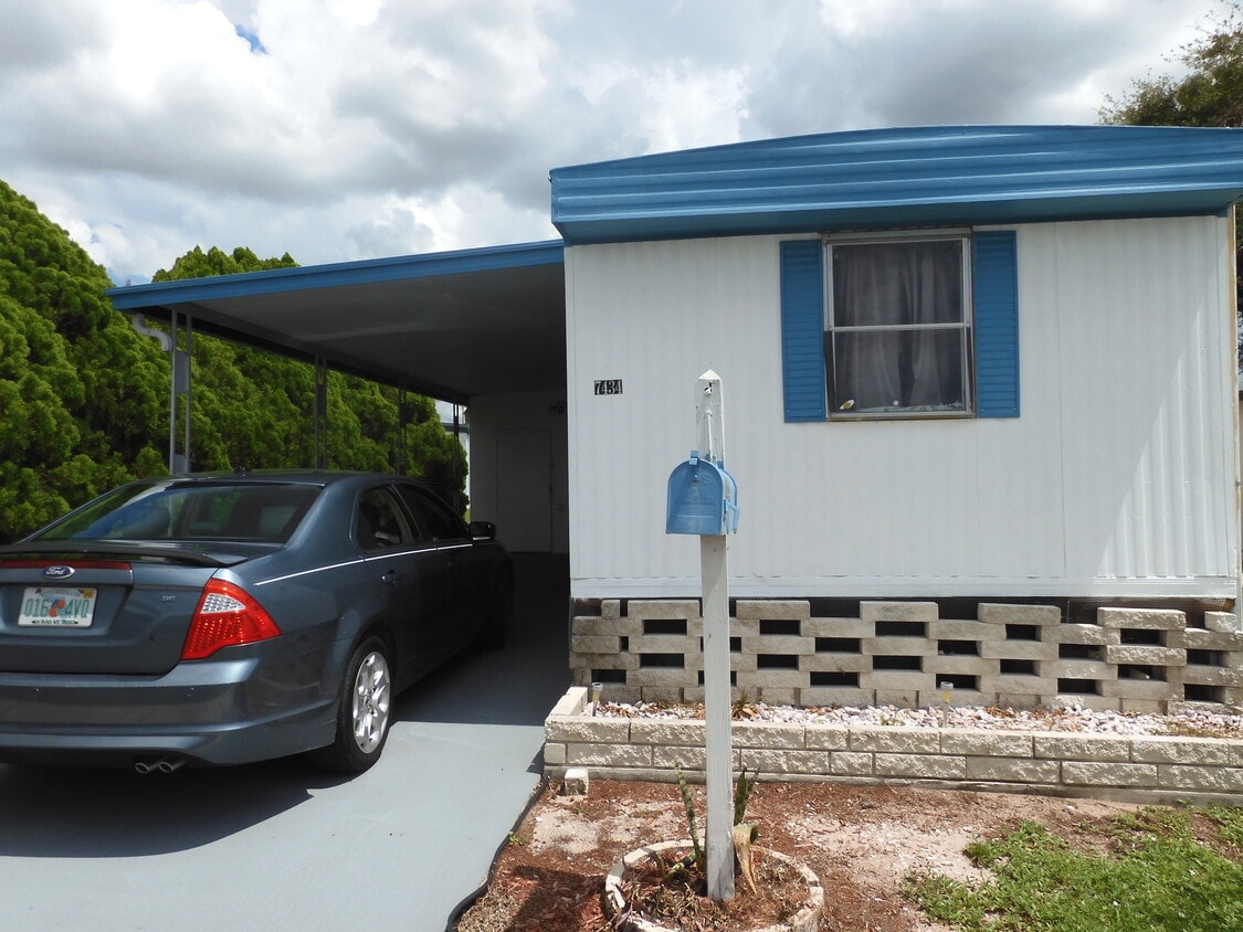 CLEAN AND CUTE - 7434 Hob Ln