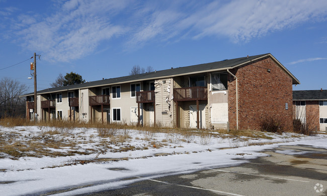 Building Photo - Oaktree