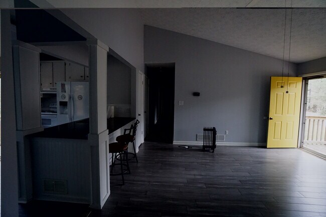 Foto del edificio - 3904 Dollar Cir