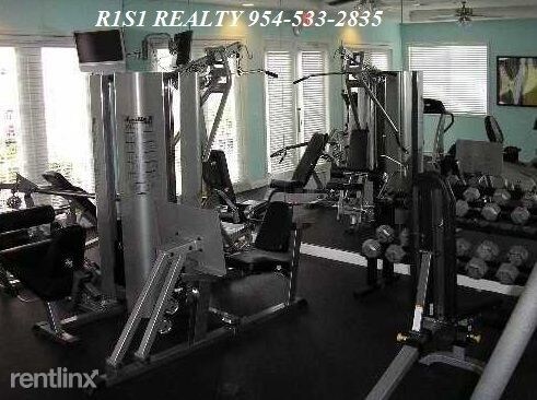 2 br, 2 bath Condo - 2027 SE 10th Ave 10A photo'