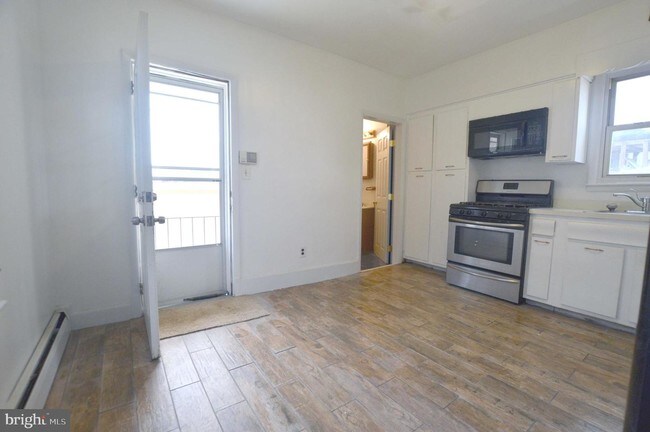 Building Photo - 501 E 34th St