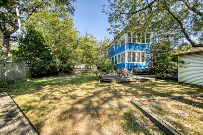 Building Photo - 1123 Linden Ave