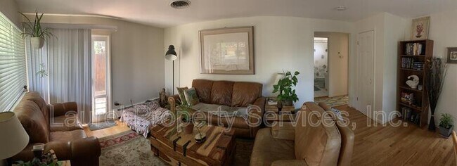 Foto del edificio - 385 S Nelson St