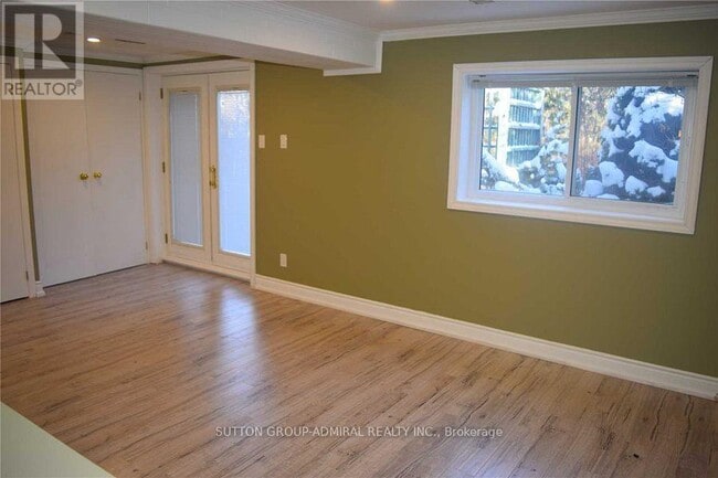 Building Photo - 57 Maplegrove Ave