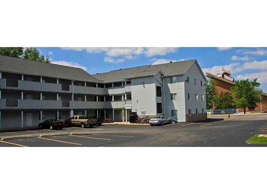 Primary Photo - 1315 W Lincoln Hwy