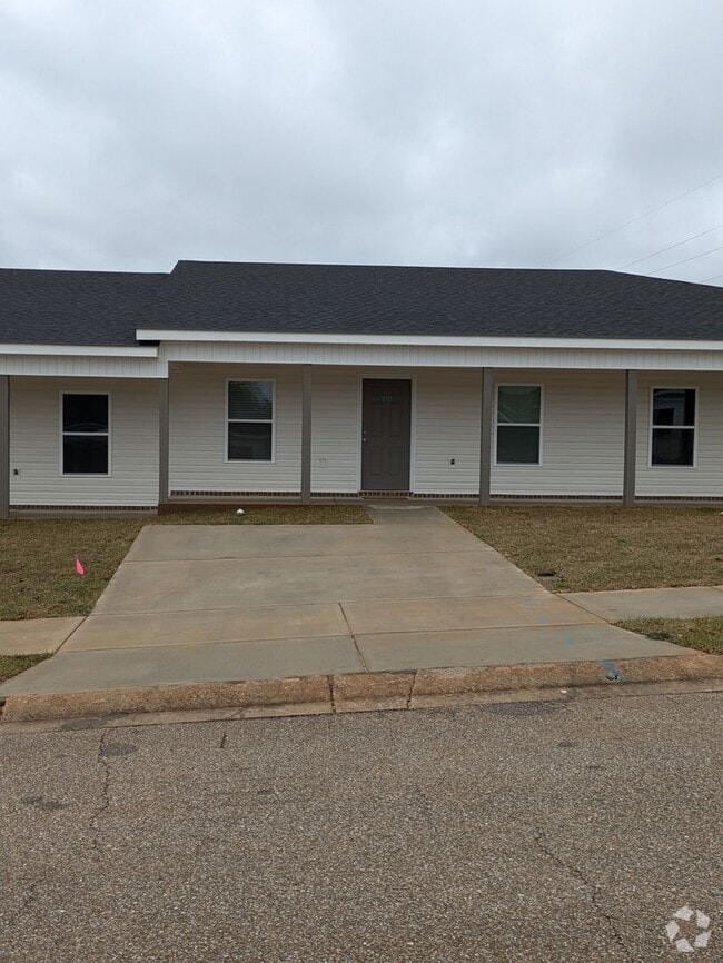 Building Photo - 210 Charleston Dr