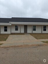 Building Photo - 210 Charleston Dr