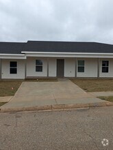 Building Photo - 210 Charleston Dr