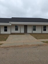 Building Photo - 210 Charleston Dr