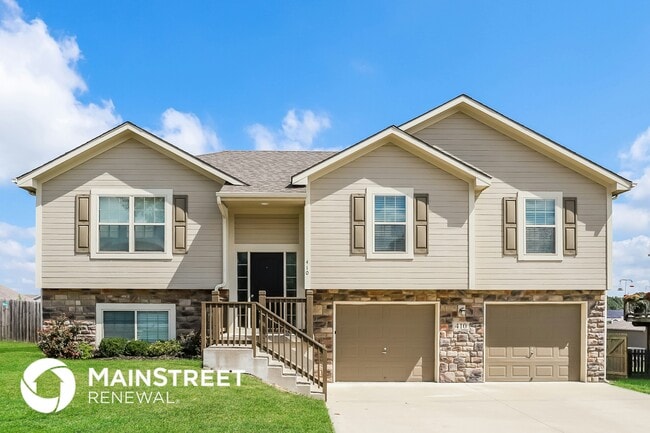 Building Photo - 410 W Heritage Dr