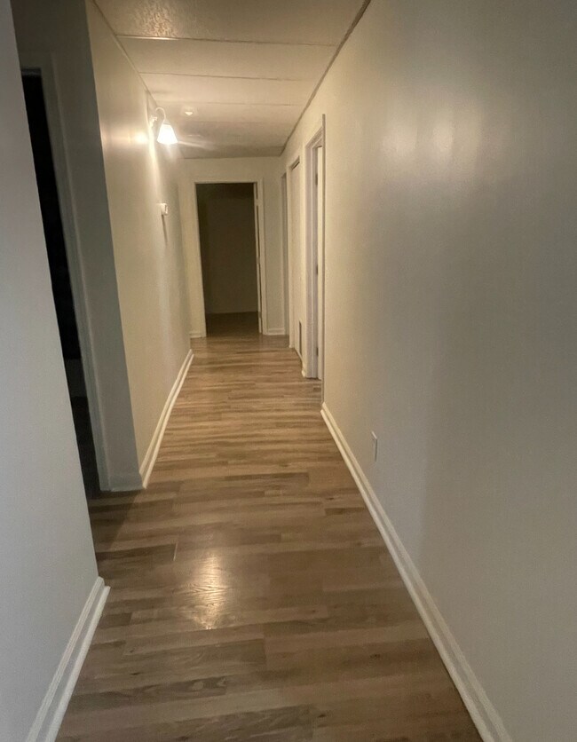 PASILLO - 102 Brink St