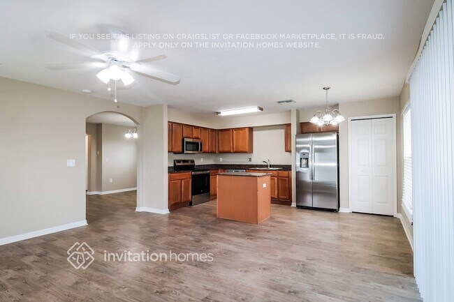 Foto del edificio - 17402 Garden Heath Ct