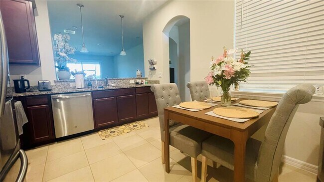 Building Photo - 10805 Verawood Dr