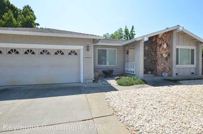 Building Photo - 4 br, 2 bath House - 4924 Olive Oak Way