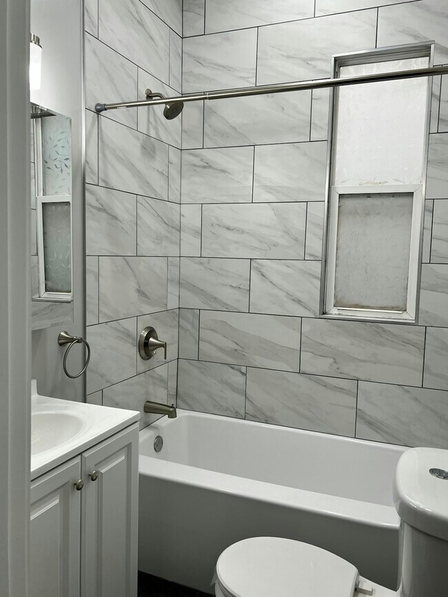 Foto del edificio - 1742 N Saint Louis Ave