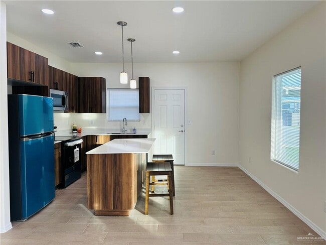 Foto del edificio - 3009 W Driftwood St
