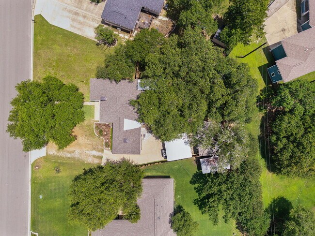 Foto del edificio - 1030 Walton Dr