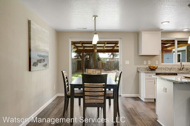Foto del edificio - 4 br, 2 bath House - 18610 SE Mill St A