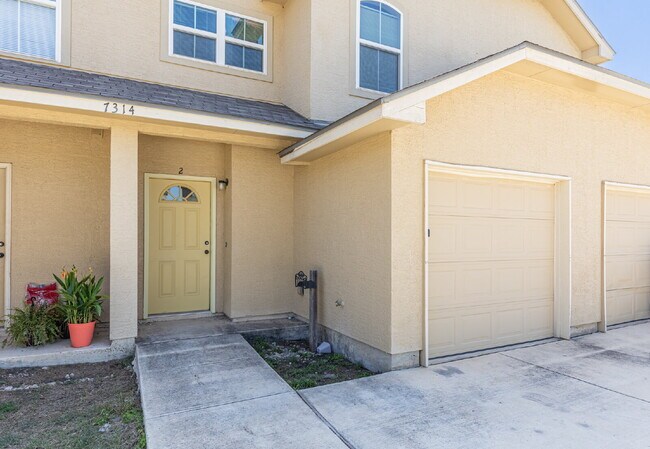 Foto del edificio - 7314 Colina Way