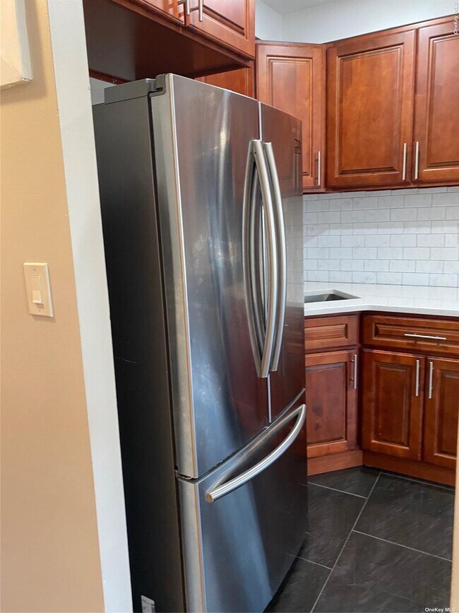 Foto del edificio - 83-54 265th St