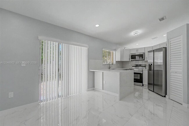Building Photo - 13765 SW 145th St