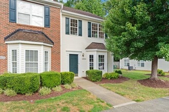 Building Photo - 10835 Pendragon Pl