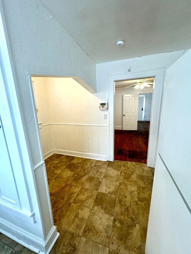 Foto del edificio - 116 E 20th St