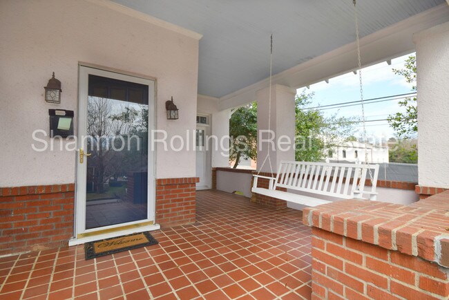 Foto del edificio - 801 Russell St