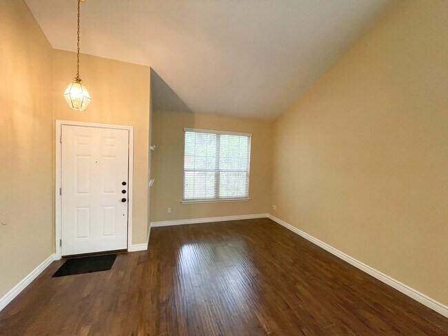 Building Photo - 12829 Council Bluff Dr