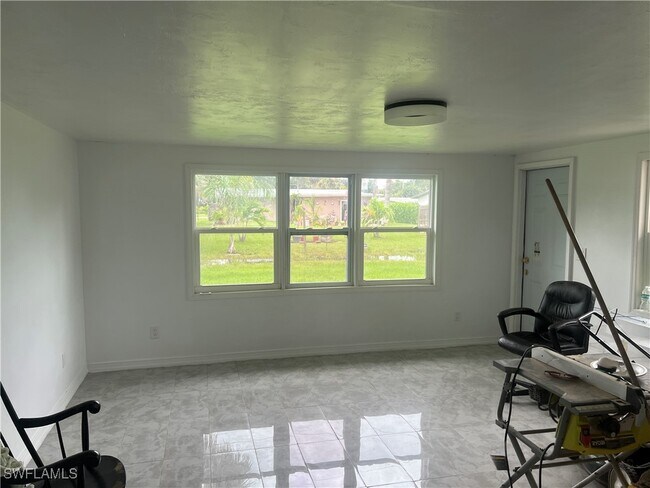 Foto del edificio - 160 Brooks Rd