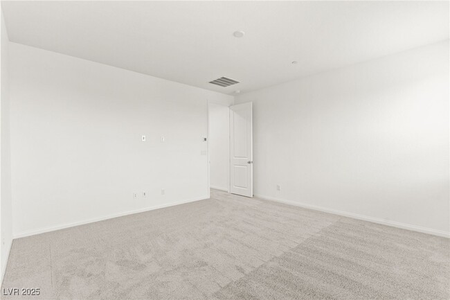 Building Photo - 10146 Glen Aulin St