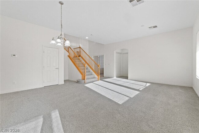 Foto del edificio - 6121 Broccoli St