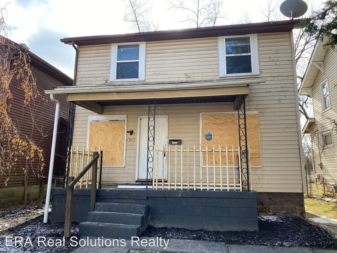 Primary Photo - 3 br, 1 bath House - 1565 Duxberry Avenue