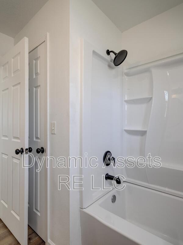 4093 Mt Carmel Rd Unit A, Frontenac, KS 66763 Condo for Rent in