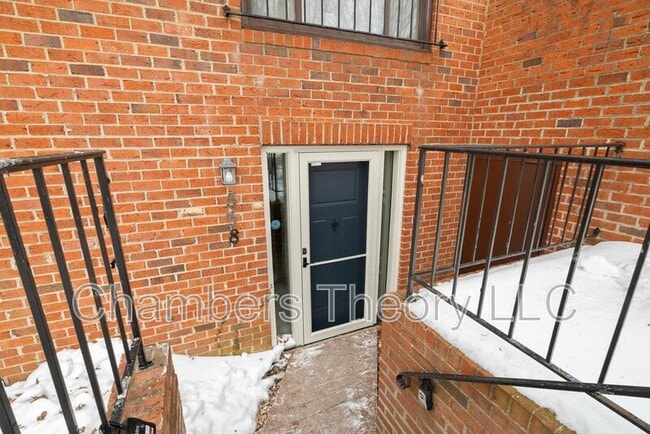 Building Photo - 538 Brummel Ct NW