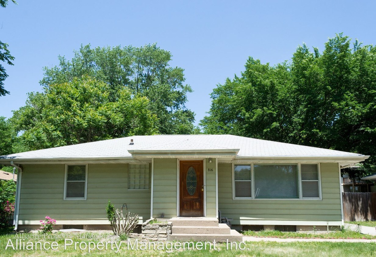 Primary Photo - 816 Ratone St