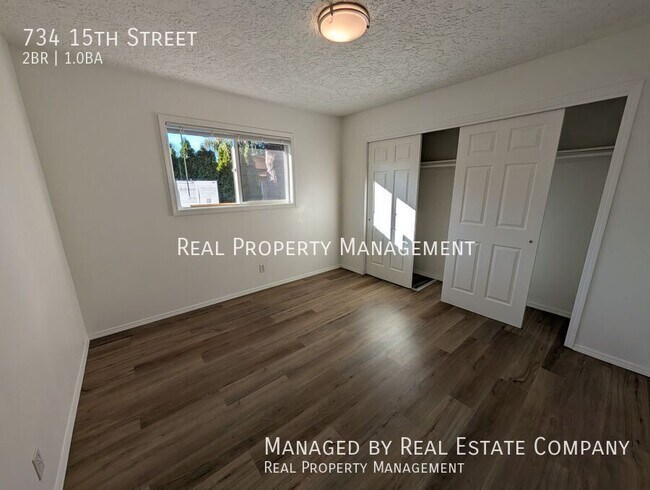 Foto del edificio - 734 15th St