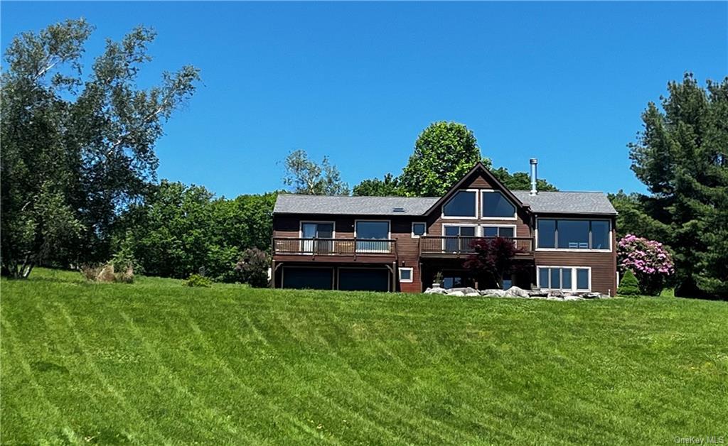 Foto principal - 303 Hurd Rd