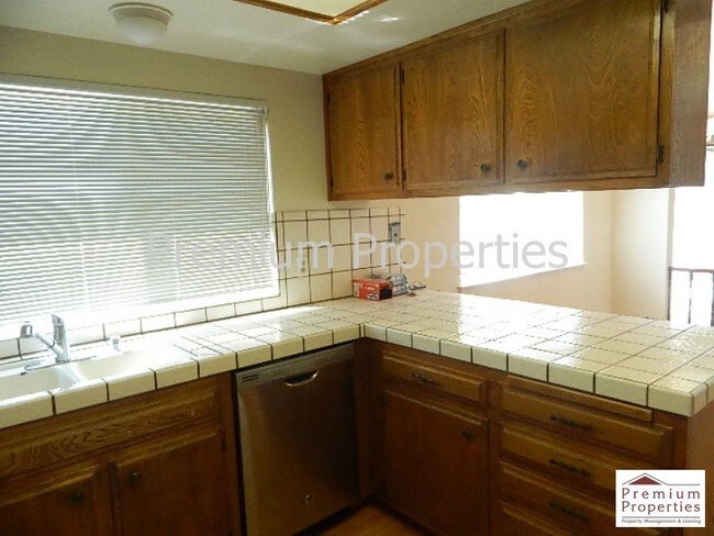 Building Photo - 4330 Rosina Ct