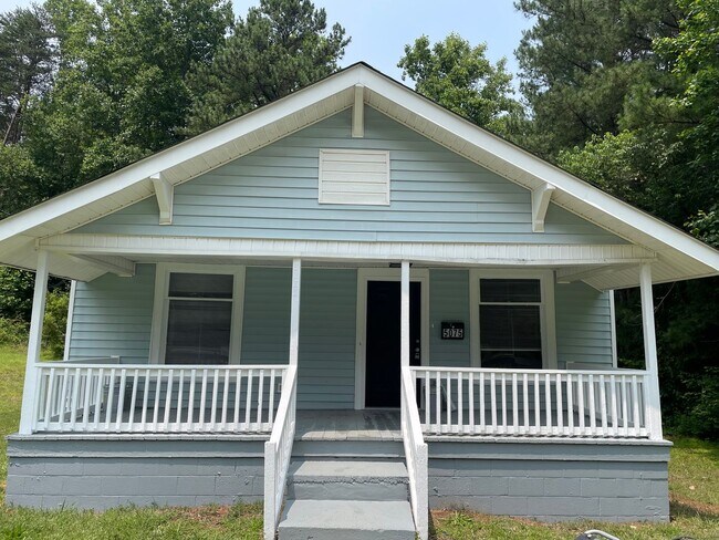 Building Photo - 5075 Lansing Dr