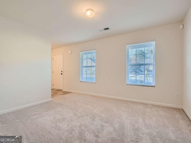 Foto del edificio - 2352 Creel Rd