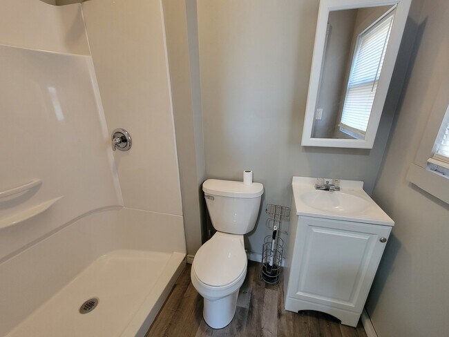 Foto del edificio - 533 Deleon St