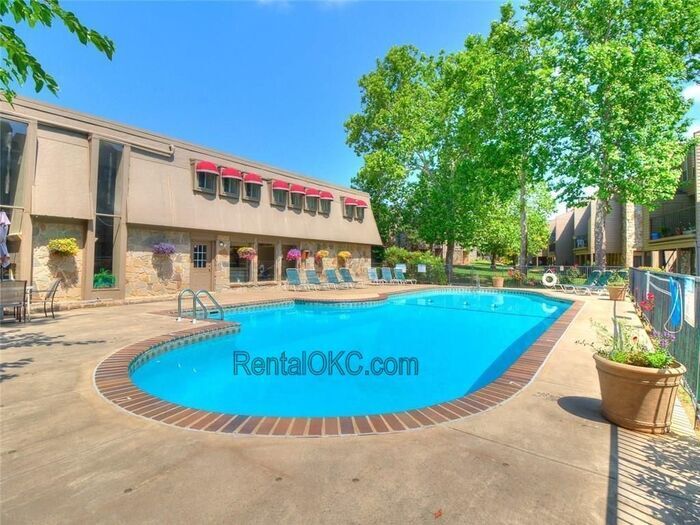 Primary Photo - 4 Bed Condo adjacent to Penn Square Mall