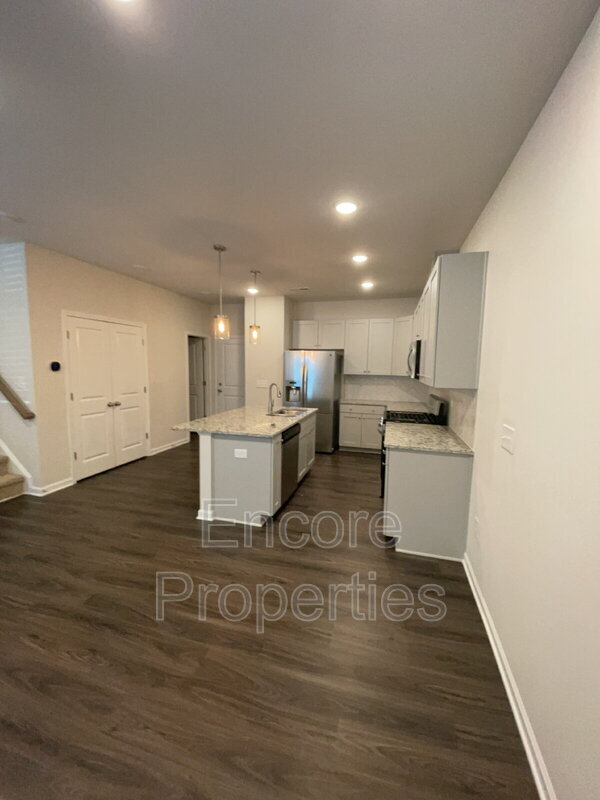 Foto del edificio - 908 Robbie Jackson Ln