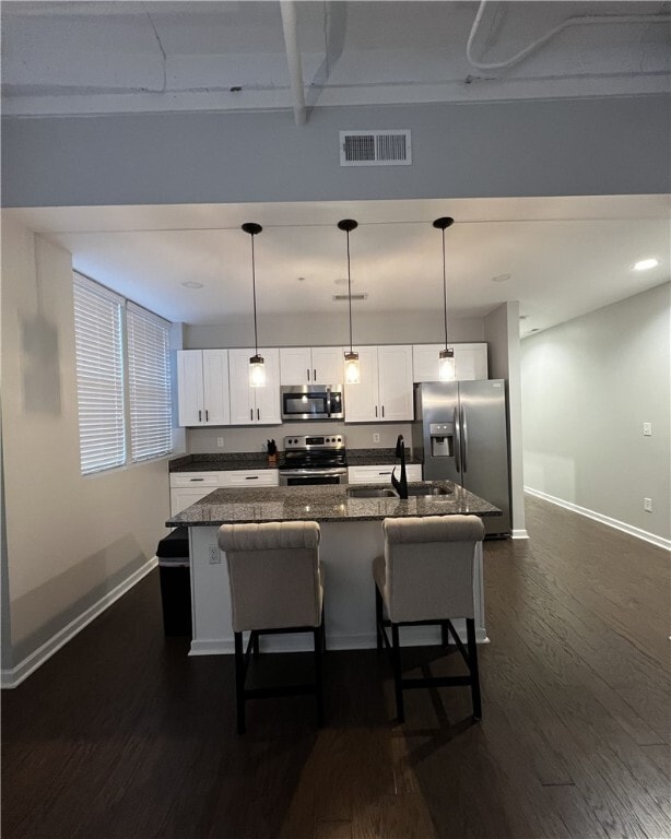 Building Photo - 214 N Main St