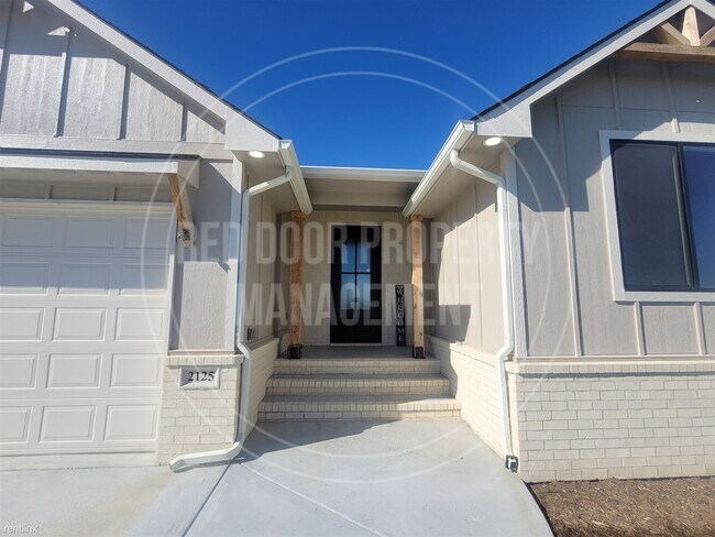 Foto del edificio - 4 br, 3 bath House - 2125 South Tara Falls...