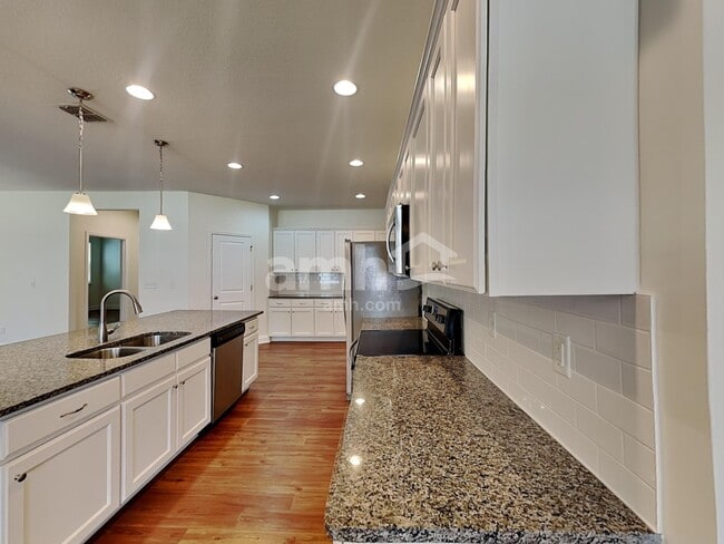 Foto del edificio - 1921 Moorings Cir